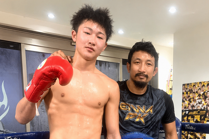 ONE Championship : ทำความรู้จัก “ชิมอน” จอมบู๊ไฟแรง เจ้าของสัญญา ONE คนล่าสุด