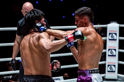 ONE ลุมพินี : จูลิโอ โลโบ อาวุธครบเครื่องชนะคะแนน ก้องไกล ส.สมหมาย ในศึก ONE ลุมพินี 152