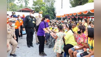 ราษฎรซาบซึ้งน้ำพระทัย ทรงช่วยน้ำท่วมนครศรีธรรมราช