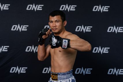 ONE ลุมพินี : น้องโอ๋ ฮาม่ามวยไทย เปิดค่ายอวดฟิต มั่นใจย้ำแค้น ก้องธรณี ส.สมหมาย