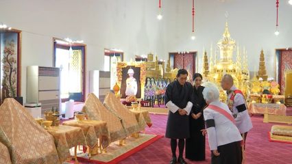 กษัตริย์จิกมี-พระราชินีแห่งภูฏาน เสด็จวางพวงมาลาหน้าพระโกศพระศพ เจ้าฟ้าพัชรกิติยาภา ฯ