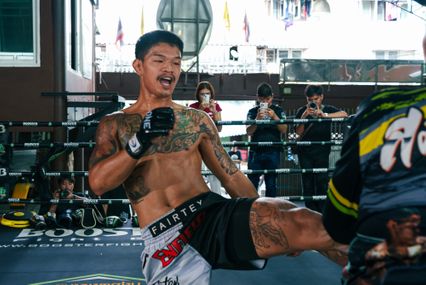 ONE ลุมพินี : ก้องธรณี ส.สมหมาย อวดหุ่นพร้อมเปิดศึกไตรภาคชี้ขาด น้องโอ๋ ฮาม่ามวยไทย