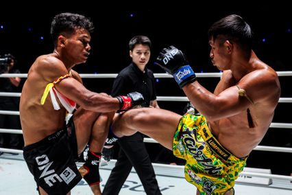ONE ลุมพินี : หนุ่มสุรินทร์ ช.เกตุวีณา ย้ำชัยชนะ ทรงชัยน้อย เกียรติทรงฤทธิ์ แบบคะแนนเอกฉันท์ ศึก ONE ลุมพินี 160