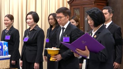 สมเด็จพระกนิษฐาธิราชเจ้า กรมสมเด็จพระเทพรัตนราชสุดา ฯ สยามบรมราชกุมารี พระราชทานพระราชวโรกาสให้ คณะบุคคลต่าง ๆ เฝ้าทูลละอองพระบาท