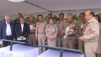 องคมนตรี ไปติดตามการดำเนินโครงการอันเนื่องมาจากพระราชดำริ ที่จังหวัดเพชรบุรี