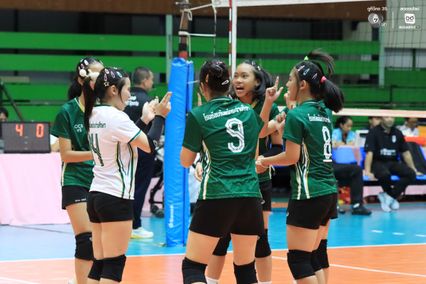 ประมวลภาพ วอลเลย์บอลนักเรียน แชมป์กีฬา 7HD 2026 : กีฬาจ.อ่างทอง พบ จันทร์กระจ่างศึกษา