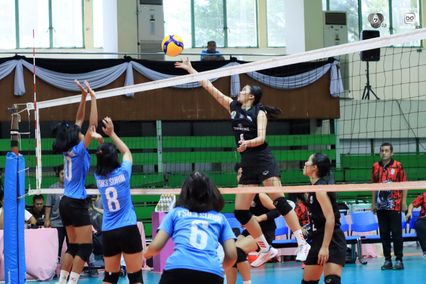 ประมวลภาพ วอลเลย์บอลนักเรียน แชมป์กีฬา 7HD 2026 : ชุมชนวัดหนองค้อ 3-0 เทศบาล 3 "เทศบาลอนุสรณ์"