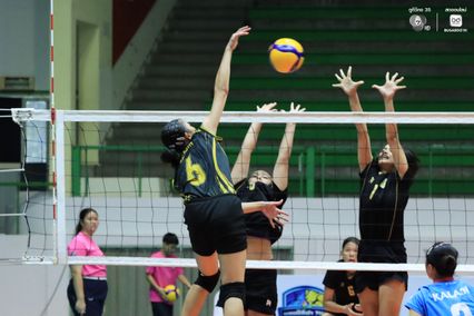 ประมวลภาพ วอลเลย์บอลนักเรียน แชมป์กีฬา 7HD 2026 : เทศบาลชุมชนป้อมเพชร พบ กีฬาเทศบาล 2 วัดสว่างคงคา