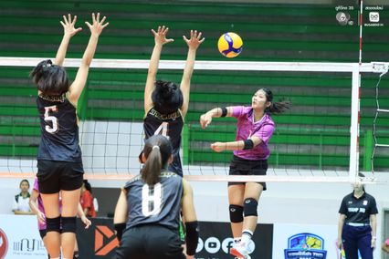 ประมวลภาพ วอลเลย์บอลนักเรียน แชมป์กีฬา 7HD 2026 : เทศบาล 3 วัดไชนาวาส พบ เทพมงคลรังษี