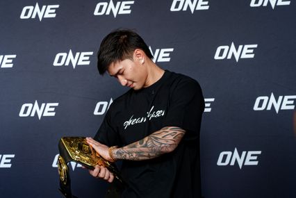 ONE Championship : ตะวันฉาย พีเค.แสนชัย ประกาศสละบัลลังก์ราชัน ONE มวยไทย รุ่นเฟเธอร์เวต