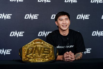 ONE Championship : ตะวันฉาย พีเค.แสนชัย ประกาศสละบัลลังก์ราชัน ONE มวยไทย รุ่นเฟเธอร์เวต