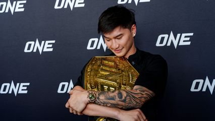 ONE Championship : ตะวันฉาย พีเค.แสนชัย ประกาศสละบัลลังก์ราชัน ONE มวยไทย รุ่นเฟเธอร์เวต