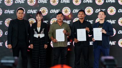 ONE Championship : รถถัง จิตรเมืองนนท์ ลงนามเซ็นสัญญาฉบับใหม่กับ ONE