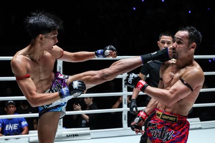 ONE ลุมพินี : อาลีฟ ส.เดชะพันธ์ ผงาดแชมป์โลกเฉพาะกาล พร้อมรวบอำนาจ พระจันทร์ฉาย ป๋องสุพรรณ พีเค.