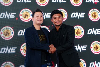 ONE Championship : รถถัง จิตรเมืองนนท์ ถอนคำกล่าวหา ONE ปลอมแปลงเอกสาร พร้อมขอโทษ บอสชาตรี