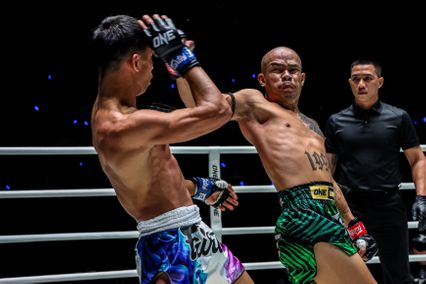 ONE ลุมพินี : เพชรนิลมังกร น้ำแข็งไอซ์แลนด์ ยืดสถิติไร้พ่าย คว้าชัยเหนือ เพชร สวนหลวงรถยก ศึก ONE ลุมพินี 165