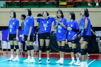 ประมวลภาพ วอลเลย์บอลนักเรียน แชมป์กีฬา 7HD 2026 : กาญจนาภิเษกวิทยาลัย กระบี่ พบ กีฬานครนนท์วิทยา 6