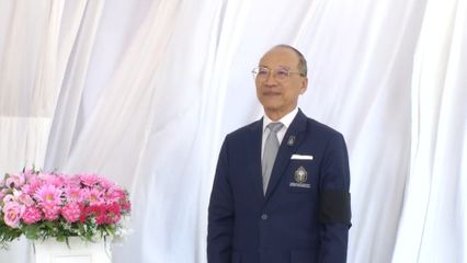 พระวรวงศ์เธอ พระองค์เจ้าเฉลิมศึกยุคล ประทานเข็มที่ระลึก เข็มเกียรติคุณ และรางวัล แก่ผู้บริหาร ครู บุคลากร และนักเรียน โรงเรียนเบญจมราชูทิศ จังหวัดปัตตานี และโรงเรียนภาคีเครือข่าย
