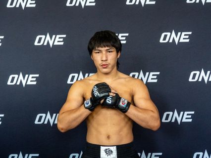 ONE ลุมพินี : ยอดไอคิว อ.พิมลศรี ควง “โค้ชคิว” เผยเบื้องหลังความฟิตก่อนชิงบัลลังก์ แรมโบ้เล็ก ฉ.อจลบุญ