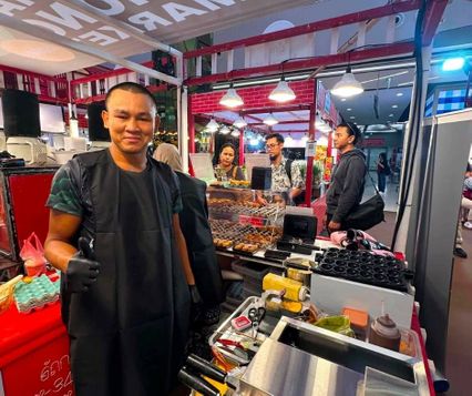 ONE ลุมพินี : ส่องธุรกิจ เสกสรร อ.ขวัญเมือง วางแผนเดินสายขายขนมหลังแขวนนวม