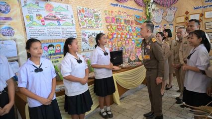 องคมนตรี ตรวจเยี่ยมโรงเรียนในโครงการกองทุนการศึกษาและโรงเรียนเครือข่ายด้านคุณธรรมจริยธรรม ที่จังหวัดราชบุรี